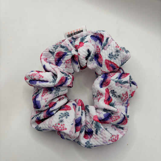 #102 Standard Scrunchie