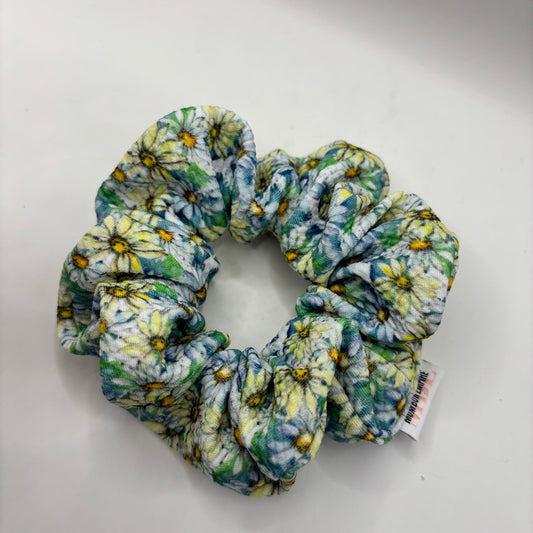 #109 Standard Scrunchie
