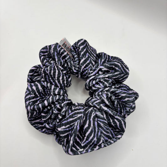 #115 Standard Scrunchie