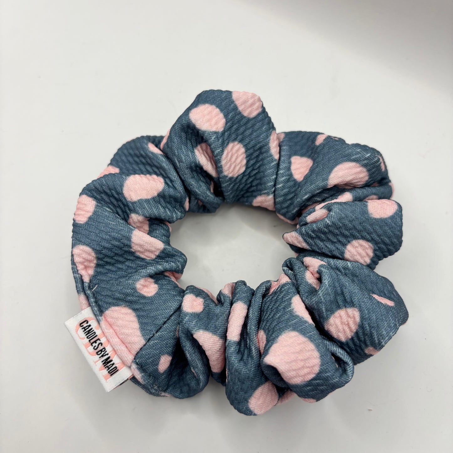 #135 Standard Scrunchie