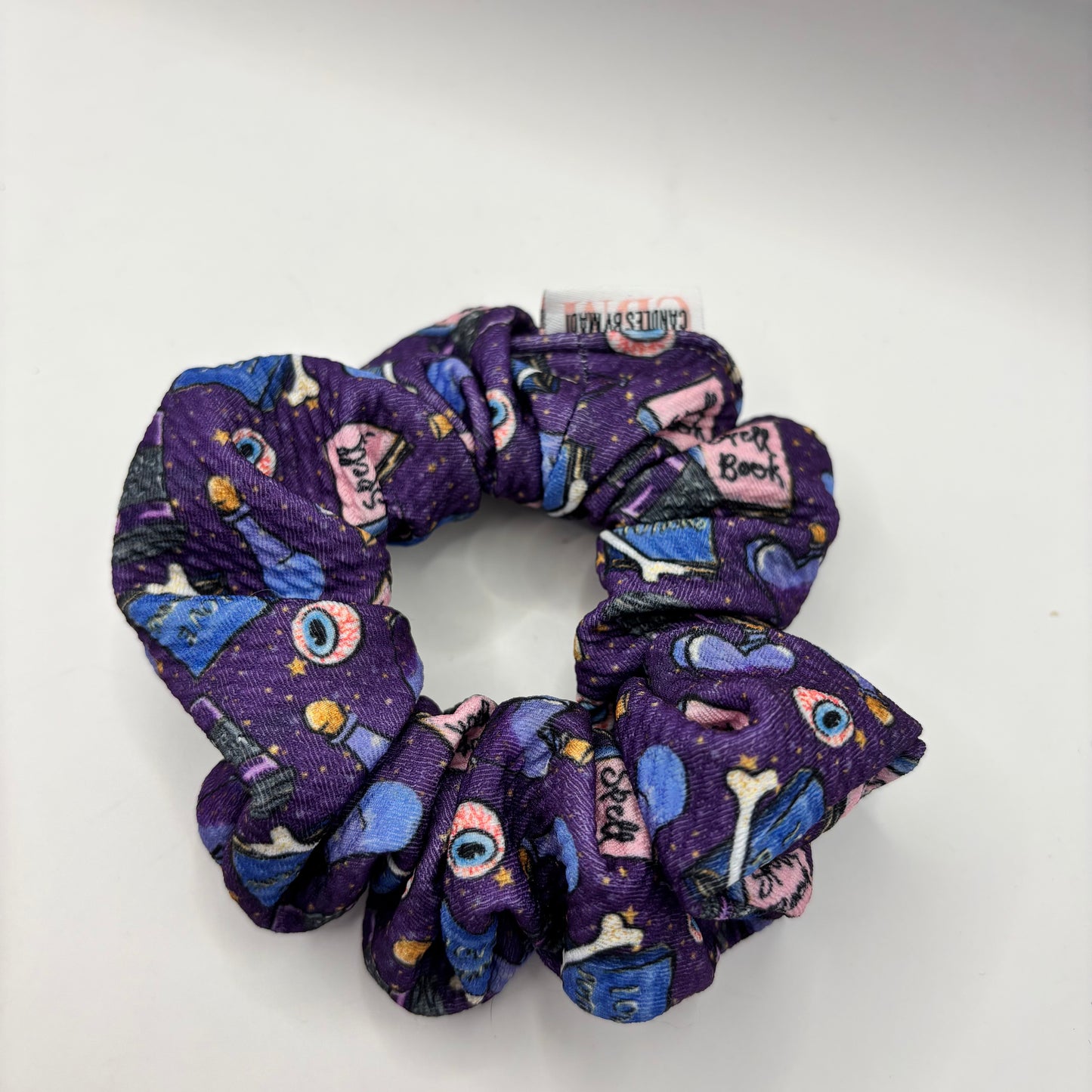 #138 Standard Scrunchie
