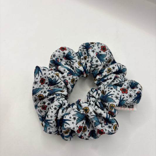 #86 Standard Scrunchie