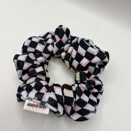 #94 Standard Scrunchie