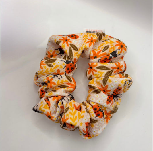 #101 Standard Scrunchie