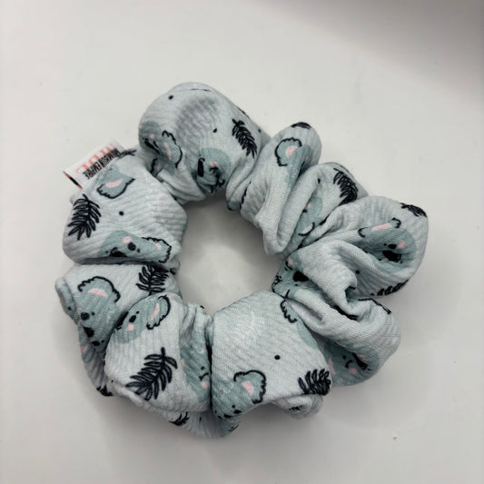 #133 Standard Scrunchie