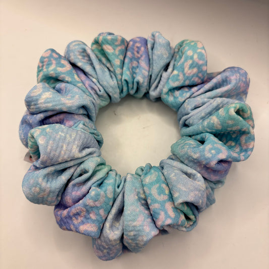 #13 XL Scrunchie